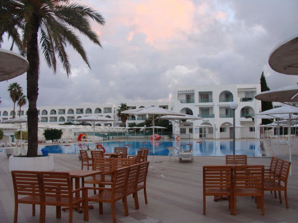 Der Pool El Mouradi Club Kantaoui