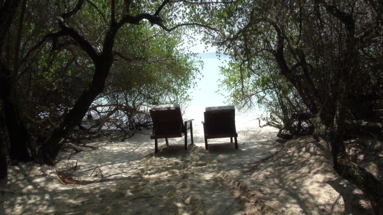 Durchgang von Bungi 138 Eri Maldives