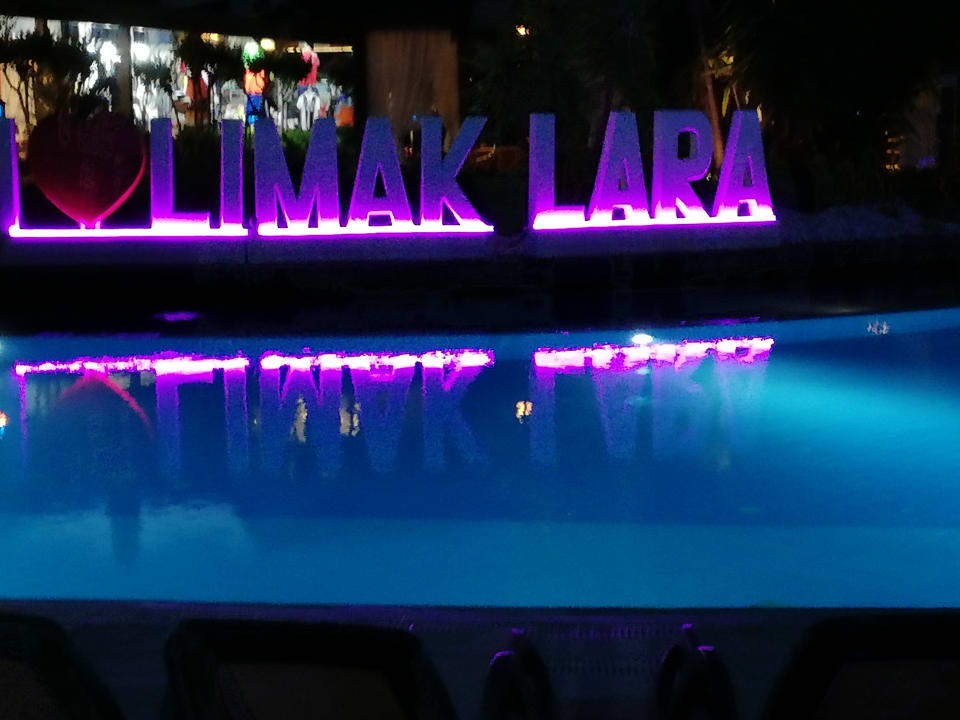 Gartenanlage Limak Lara Deluxe Hotel & Resort