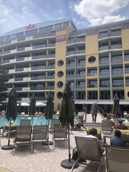 Schöne und neue Liegen am Pool ? HVD Viva Club Hotel