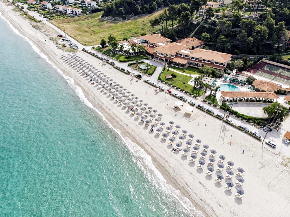 Strand Possidi Holidays Resort & Suite Hotel