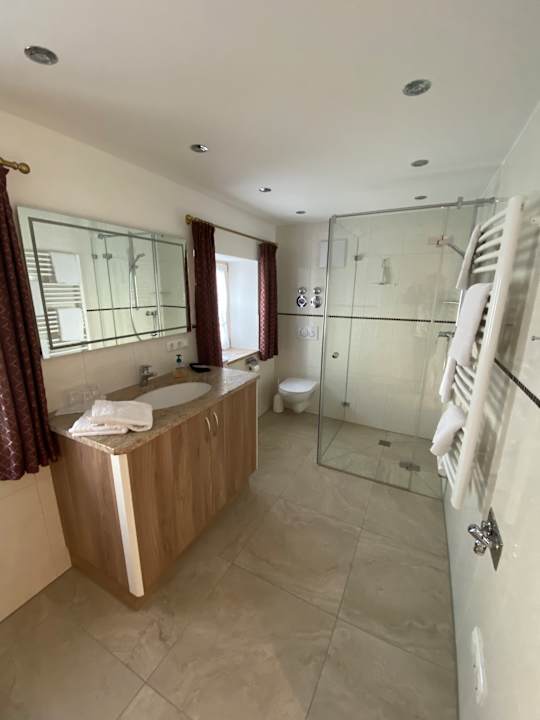 Zimmer Bonnschloessl - Ferienwohnungen