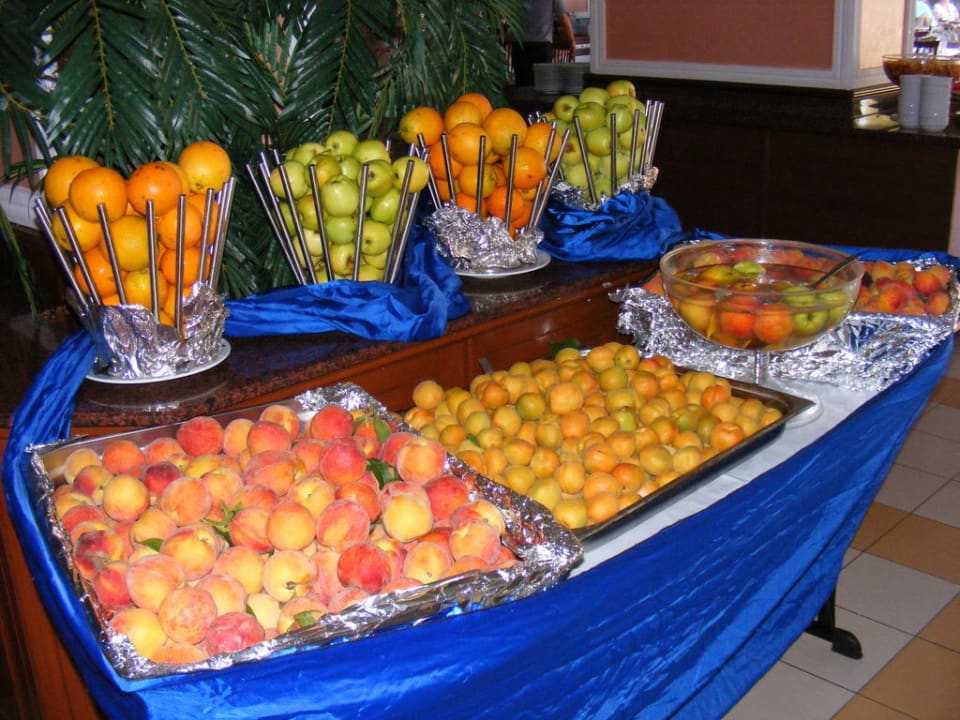 Owoce Insula Resort & Spa