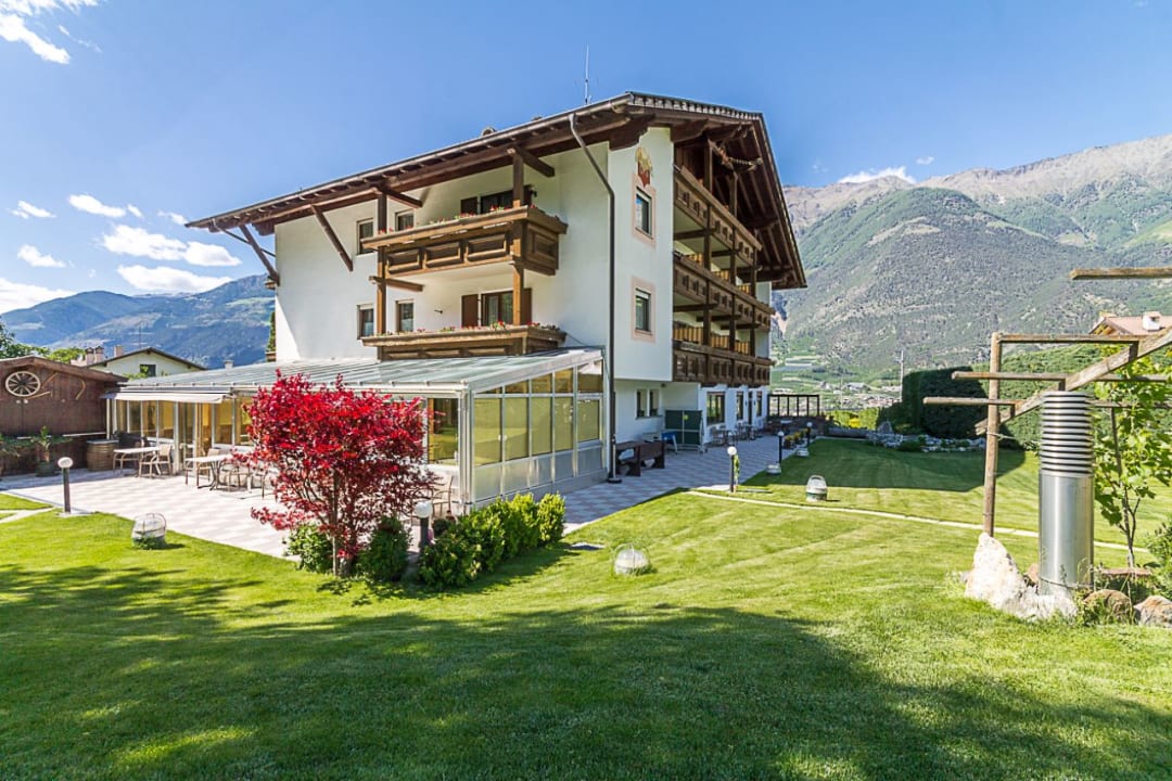 Außenansicht Hotel Montani