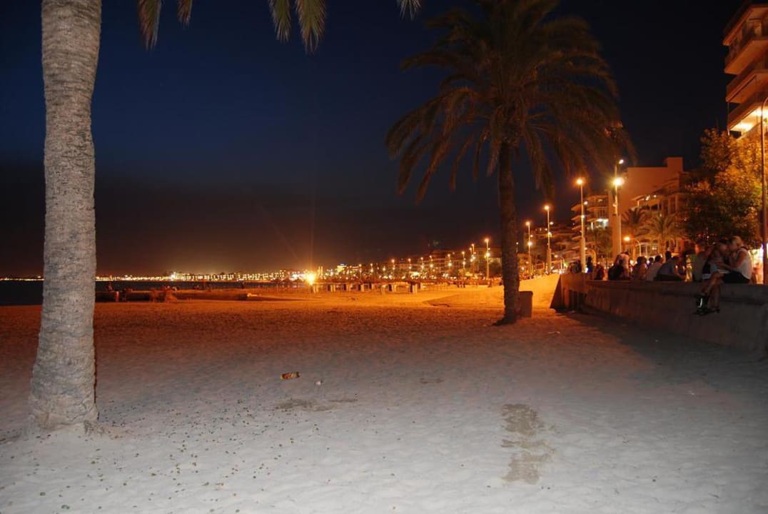 Plaża nocą Grupotel Orient