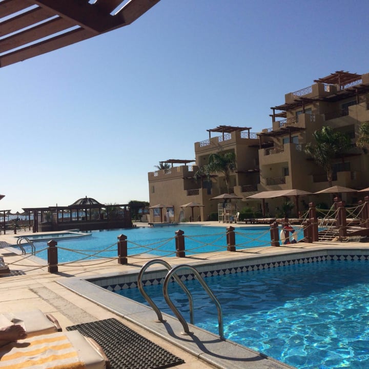 Pool und Teil der Anlage Imperial Shams Abu Soma