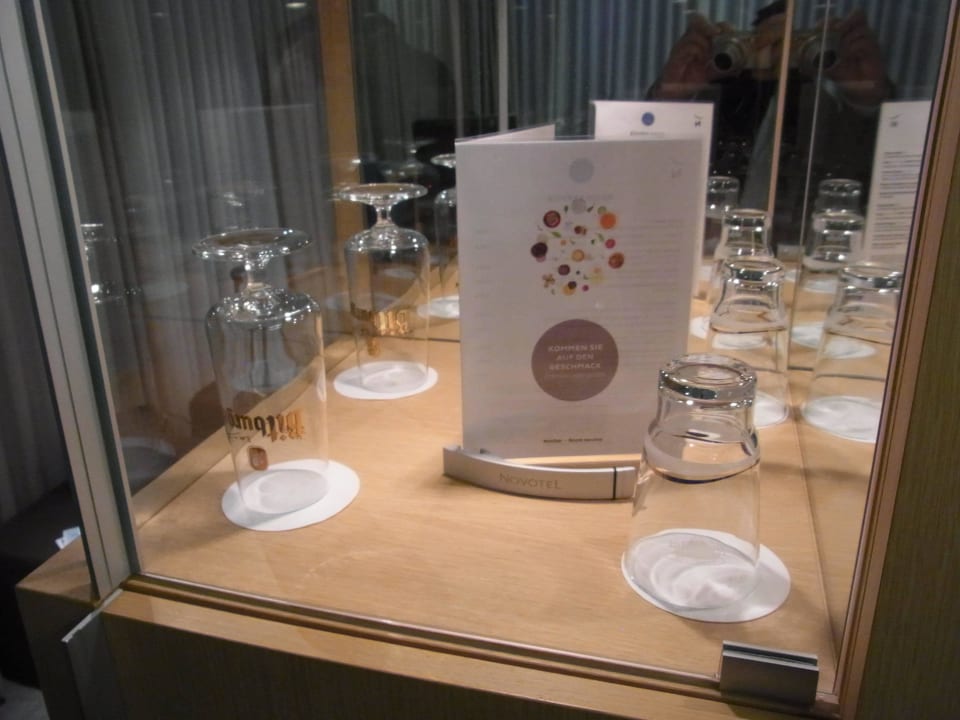 Gläser Minibar Hotel Novotel Karlsruhe City