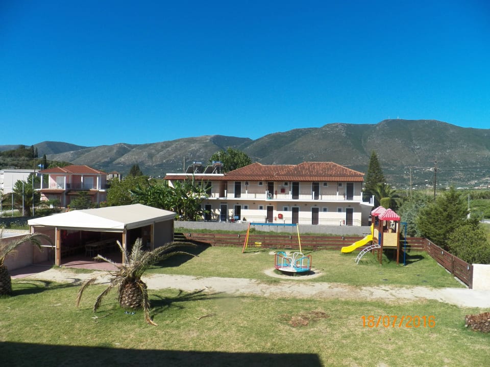 Plac zabaw dla dzieci Hotel Zante Village