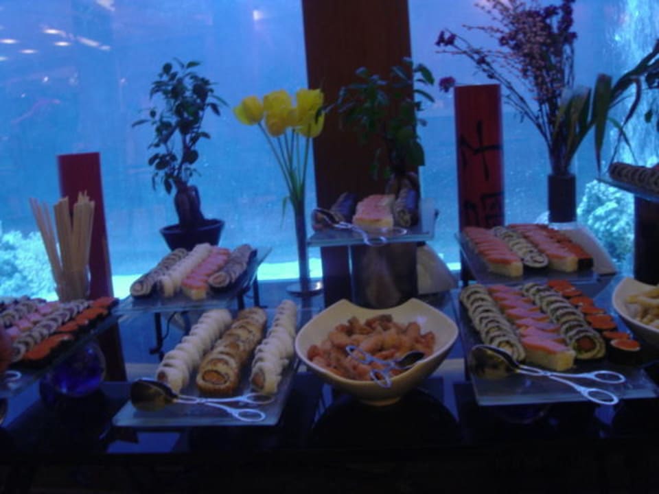 Buffet Restaurant Gloria Serenity Resort