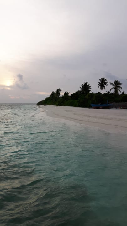 Strand Furaveri Maldives