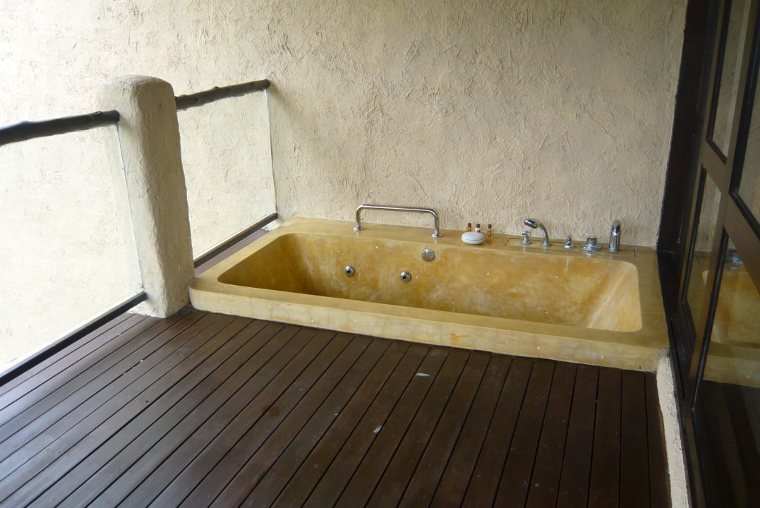 Außenbadewanne vor dem Schlafzimmer Sheraton Hua Hin Pranburi Villas