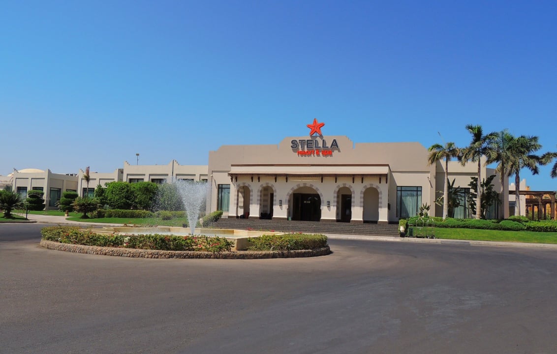 Eingang Stella Beach Resort & Spa Makadi Bay