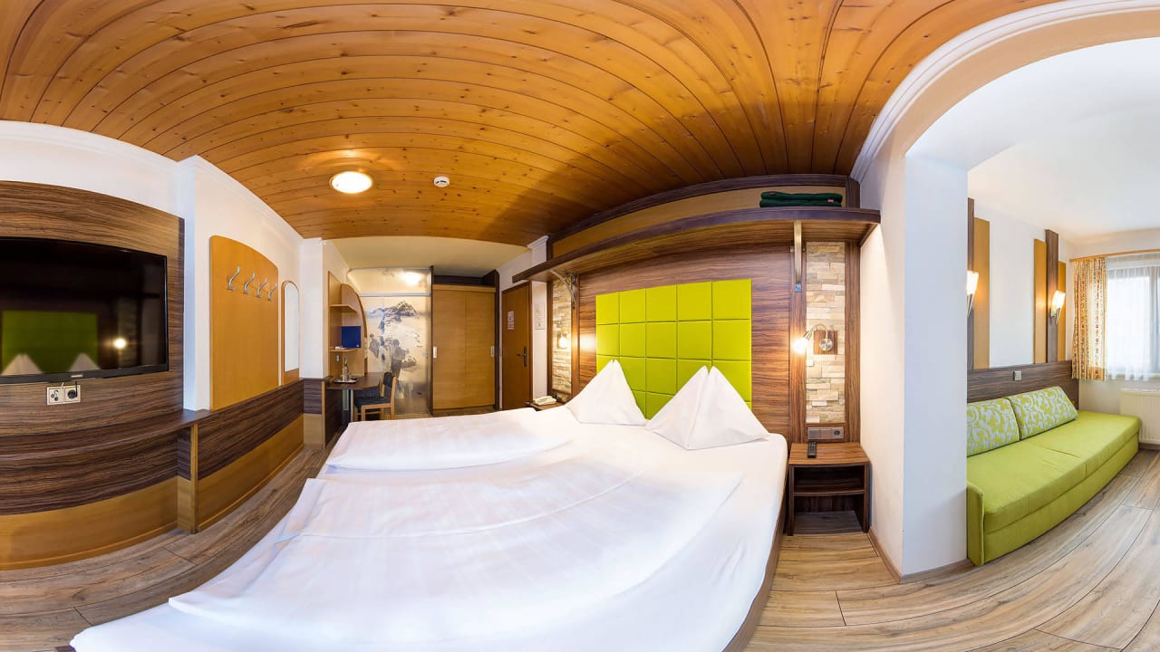 Neu renoviertes Mehrbettzimmer Hotel Egger