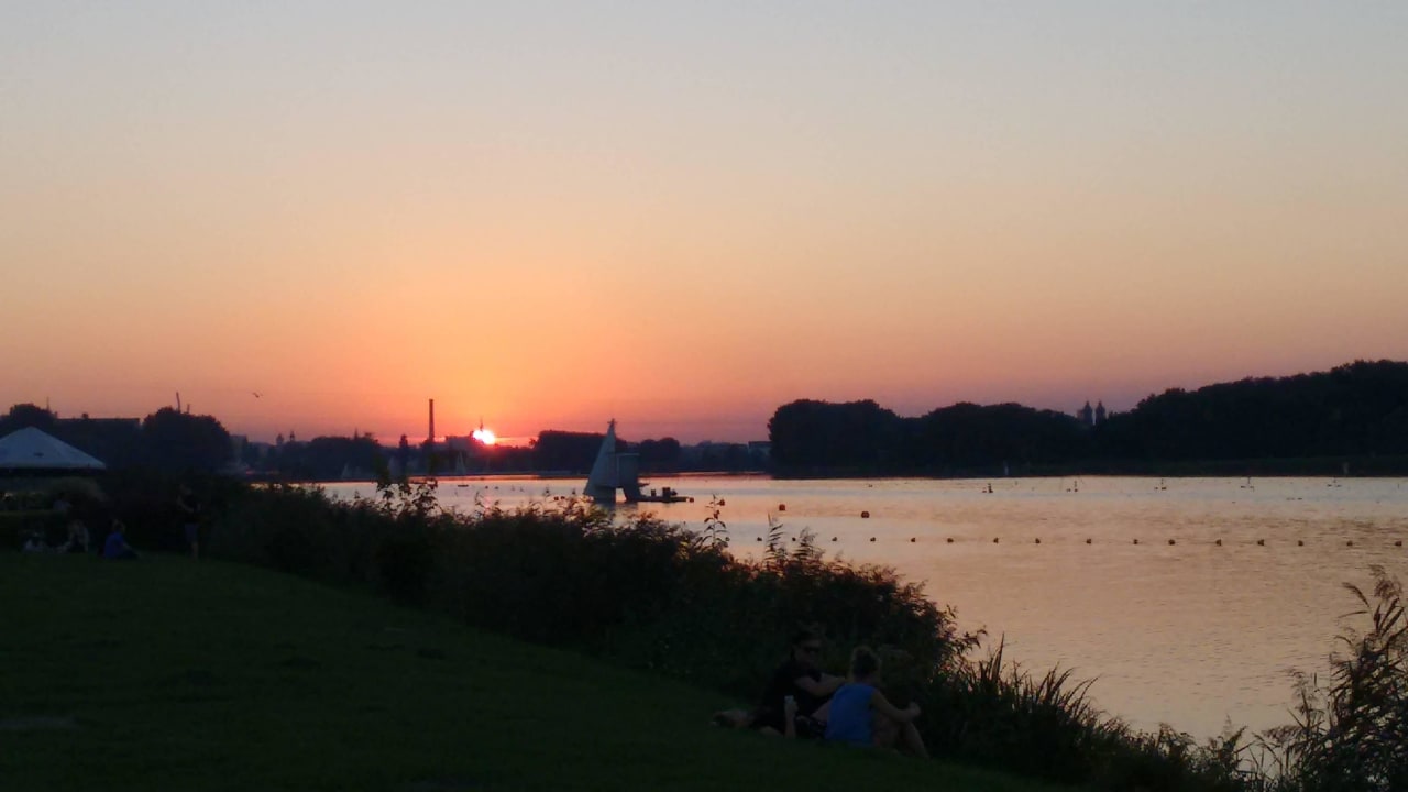 See mit Sonnenuntergang Hotel HP Park