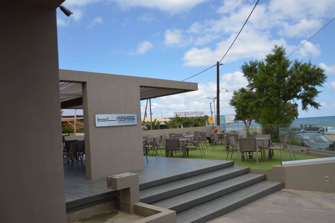 Przy basenie od wejscia głównego  NEMA Design Hotel & Spa (Adults Only)