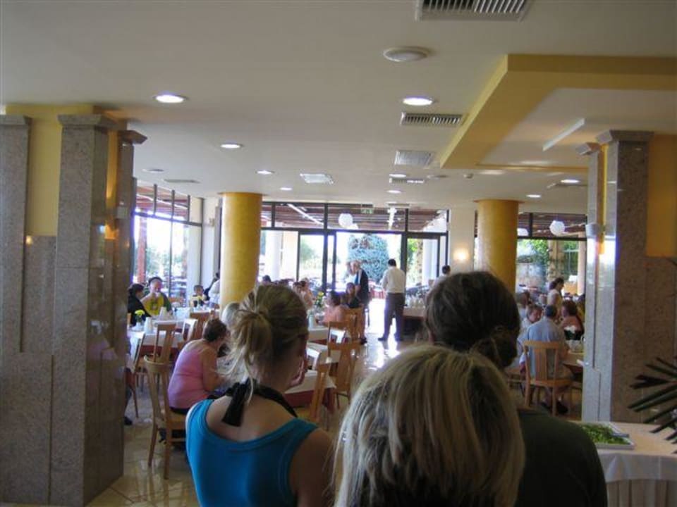 Restaurant Grand Hotel Holiday Resort