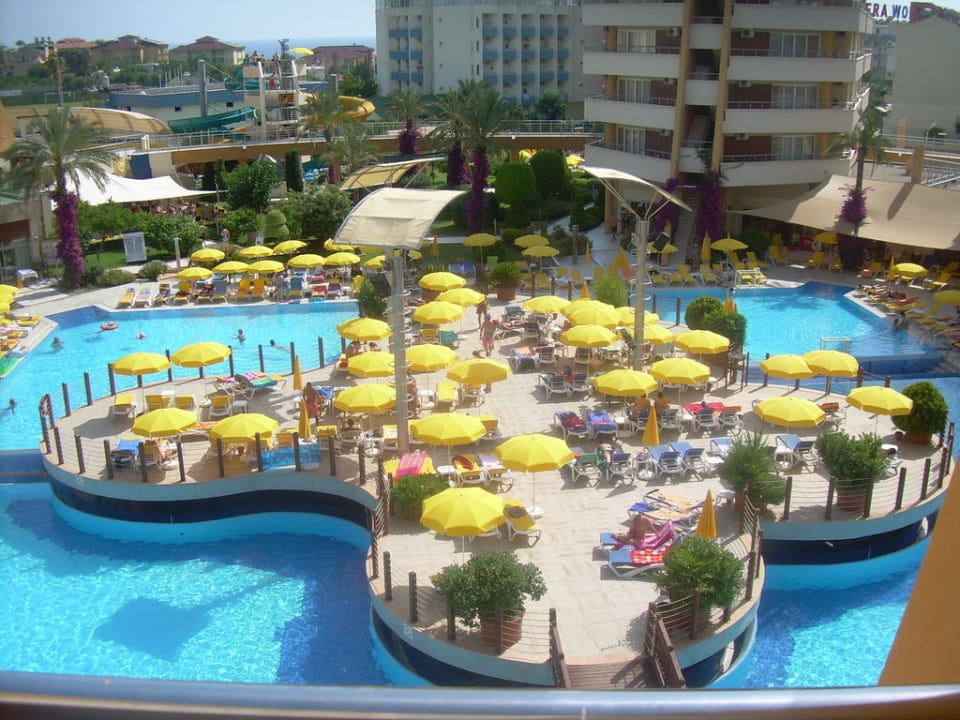 Wunderschöner Pool Alaiye Resort & Spa