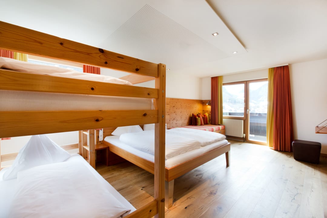 Zimmer Familienhotel Lagant