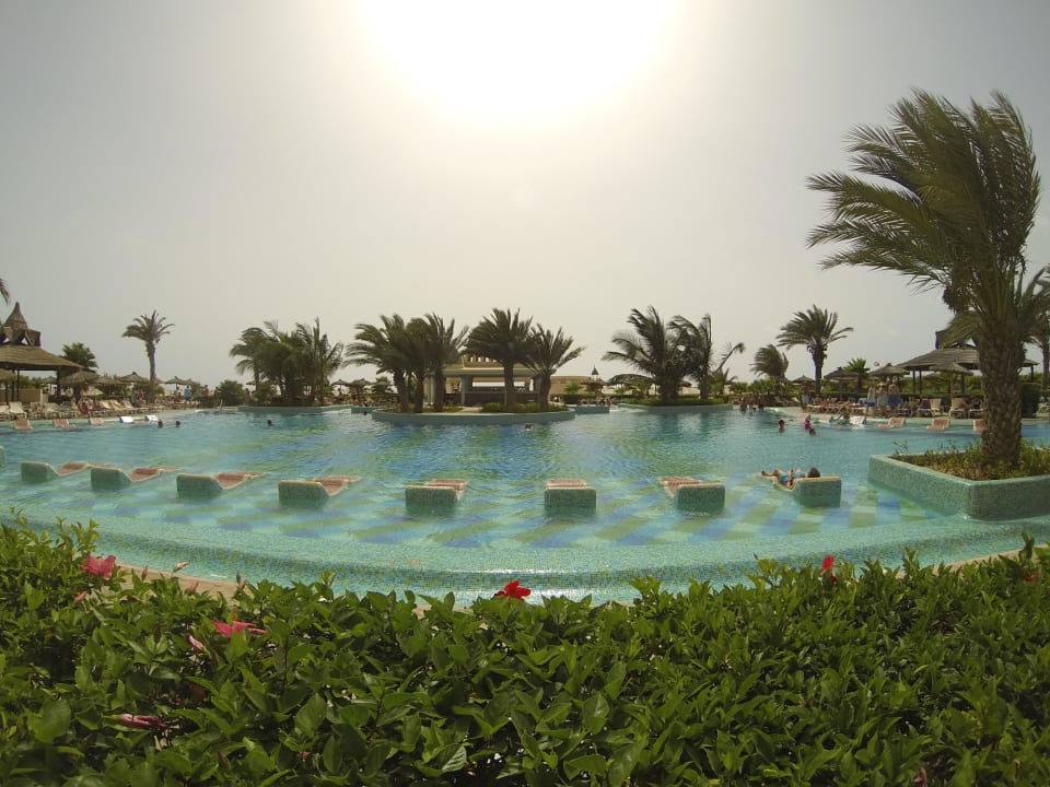 From restaurant las dunas Hotel Riu Karamboa