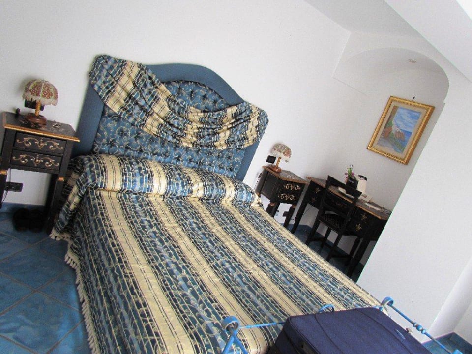 Doppelzimmer mittlerer Kathegorie Hotel La Conca Azzurra