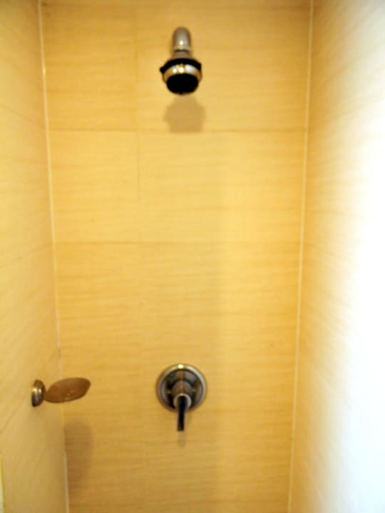 Dusche Ramada Plaza by Wyndham Bangkok Menam Riverside