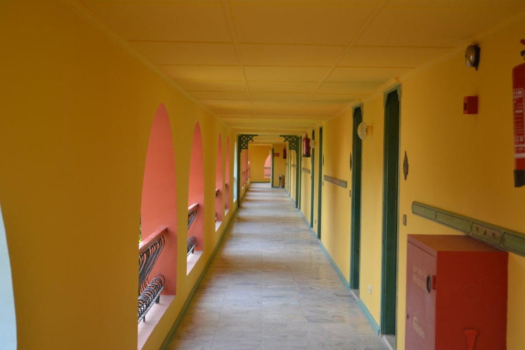 Gang zum Zimmer Arabia Azur Resort