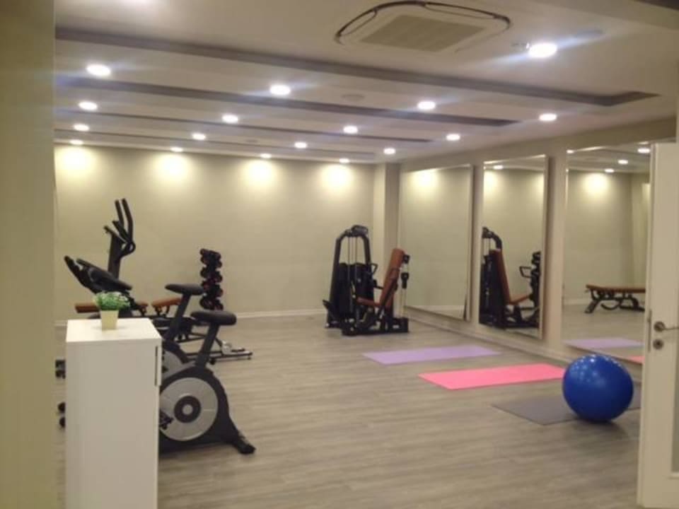 Fitness Center Palm World Side Resort & Spa