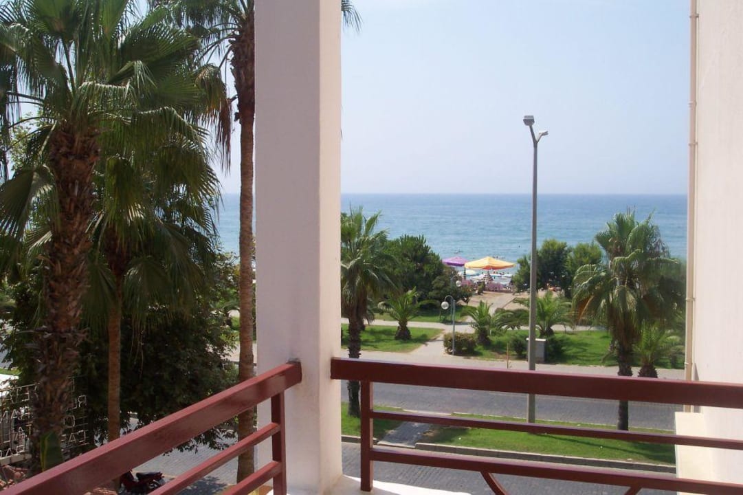 Meerblick vom Balkon Eftalia Downtown Hotel