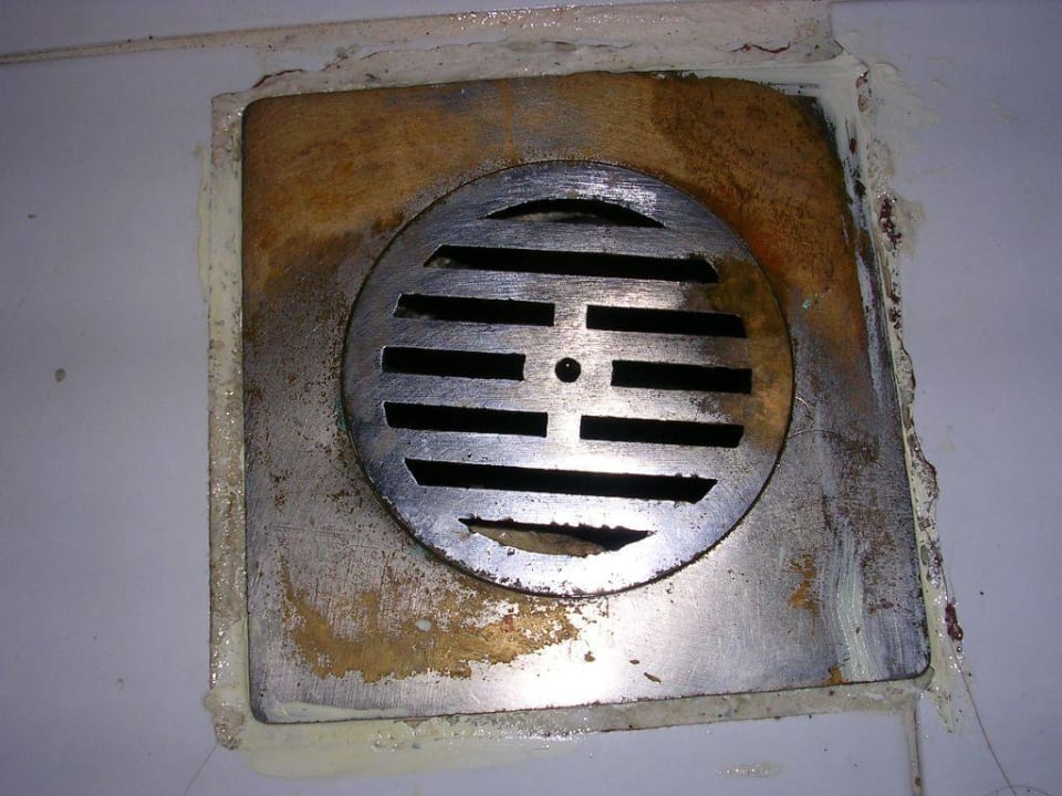 Abfluss in der Dusche Philoxenia Hotel