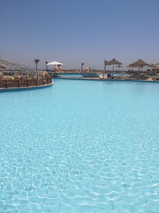 Pool Serenity Alpha Beach