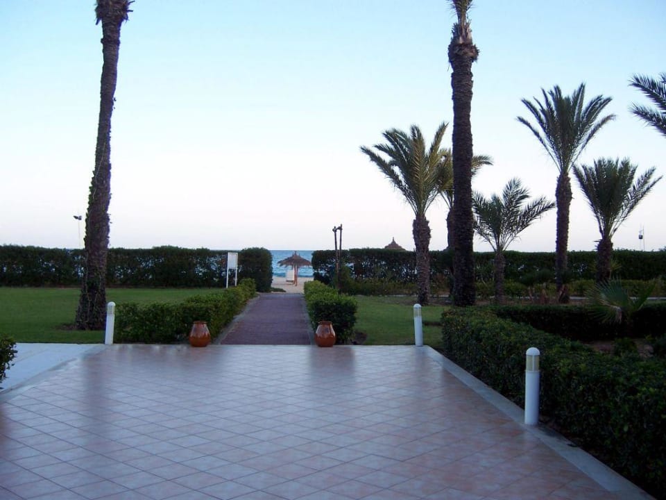 Weg zum Strand Hotel Hasdrubal Thalassa