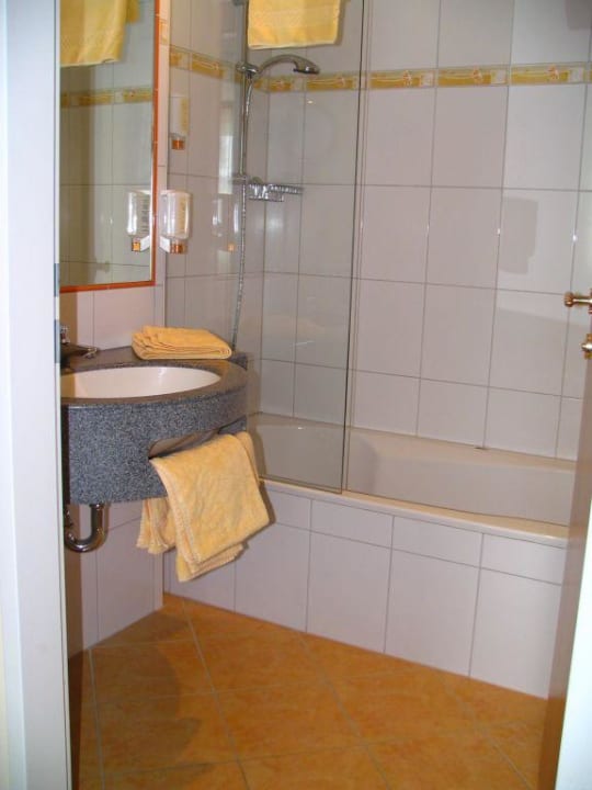 Vötter´s Sportkristall - Badezimmer Vötters Verwöhnhotel Kaprun