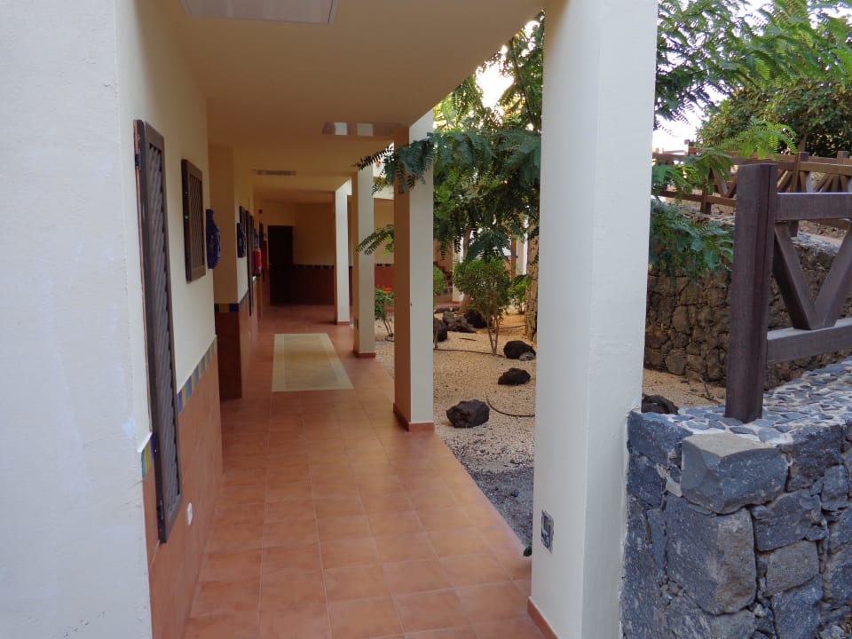 Przejście do pokoi Occidental Jandía Mar