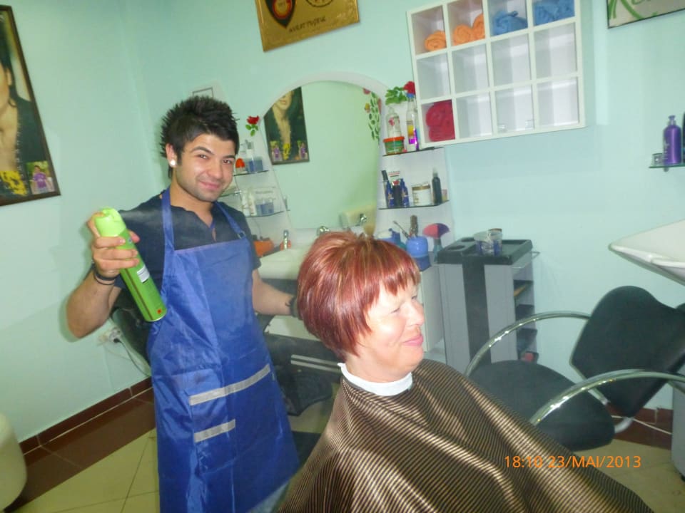 Witziger Murat-Bruder Hotel Orfeus Park