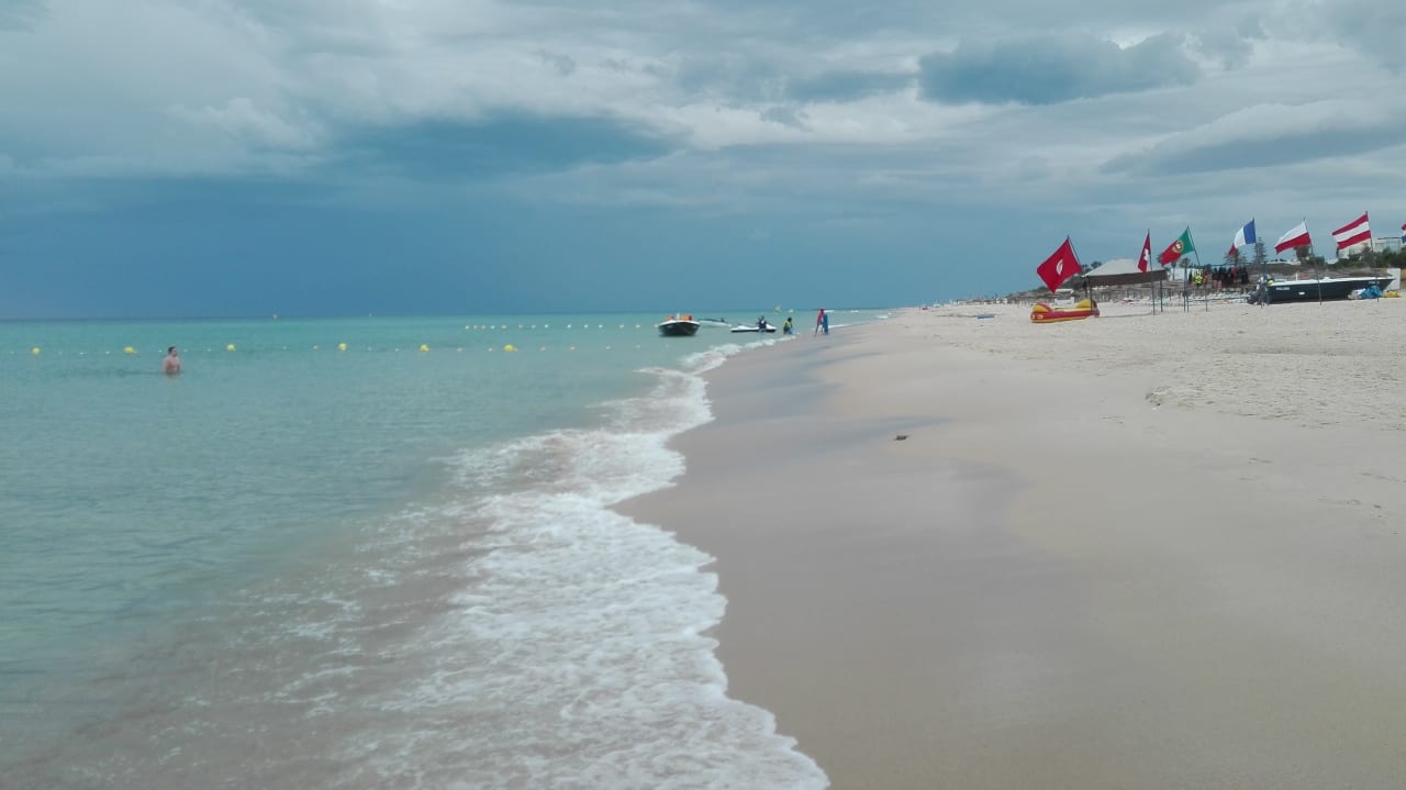 Strand war sehr auber Nozha Beach Resort & Spa