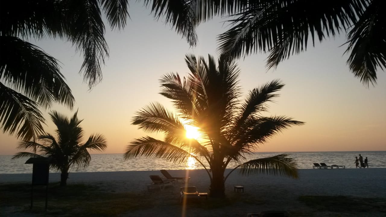 Strand Meeru Maldives Resort Island