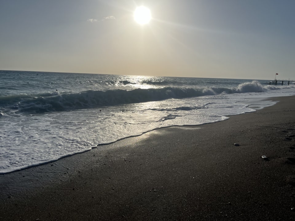 Strand Cenger Beach Resort & Spa
