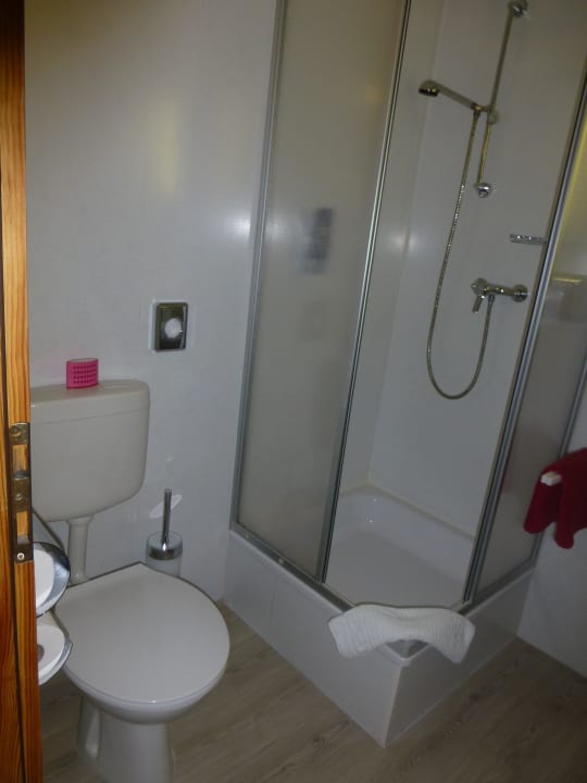 Bad vom EZ. Hotel garni Haus Sonneneck