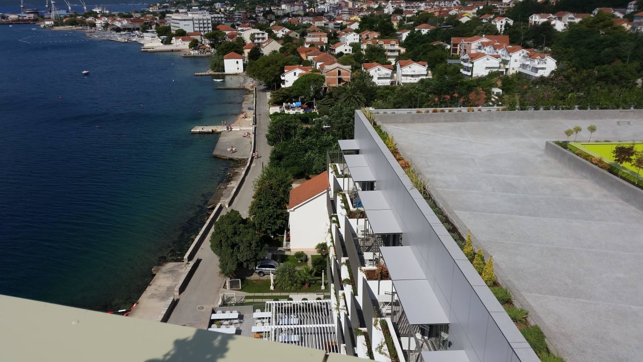 Vom Dachgeschoss Carine Hotel Bijela Park