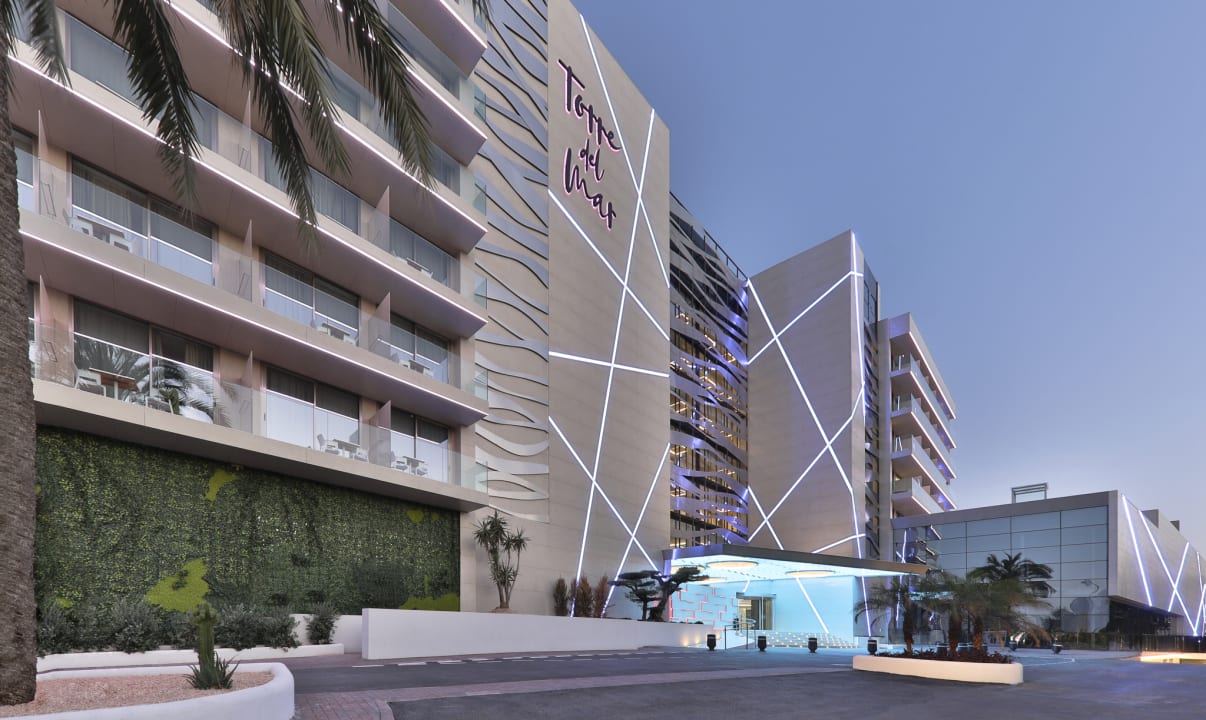 Außenansicht Hotel Torre del Mar