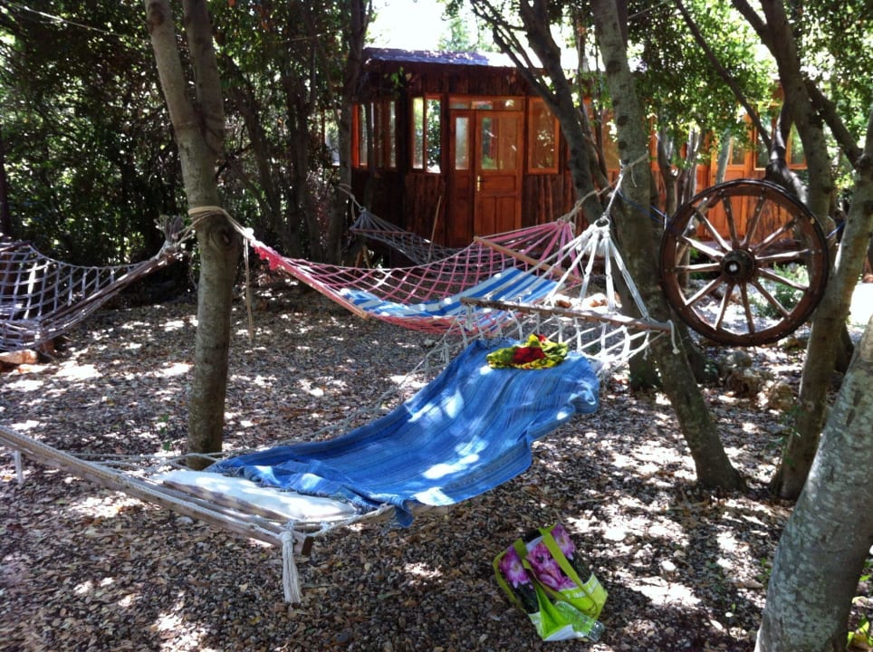 Im Hintergrund sieht man den "Lila Bazar" LYKIA lodge | home of happiness