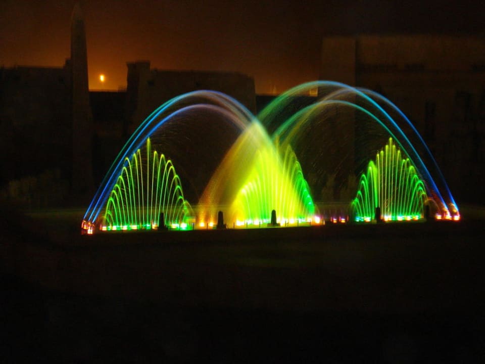 Lichtspiel der Show Pickalbatros Alf Leila Wa Leila Resort - Neverland Hurghada