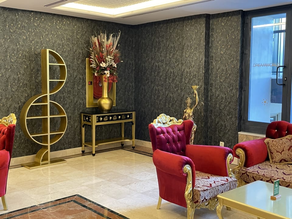 Lobby Dream World Palace Hotel