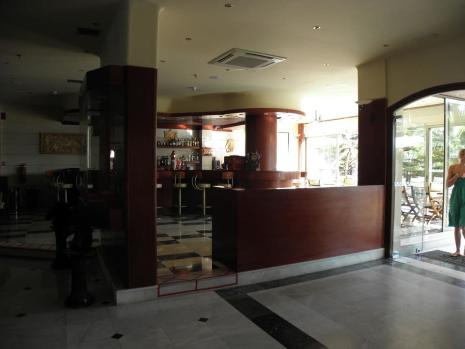 Hauptbar Vantaris Luxury Beach Resort