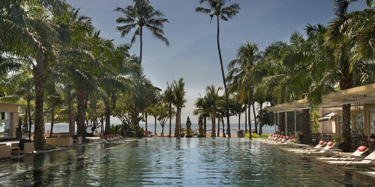 Swimming Pool Segara Village Hotel