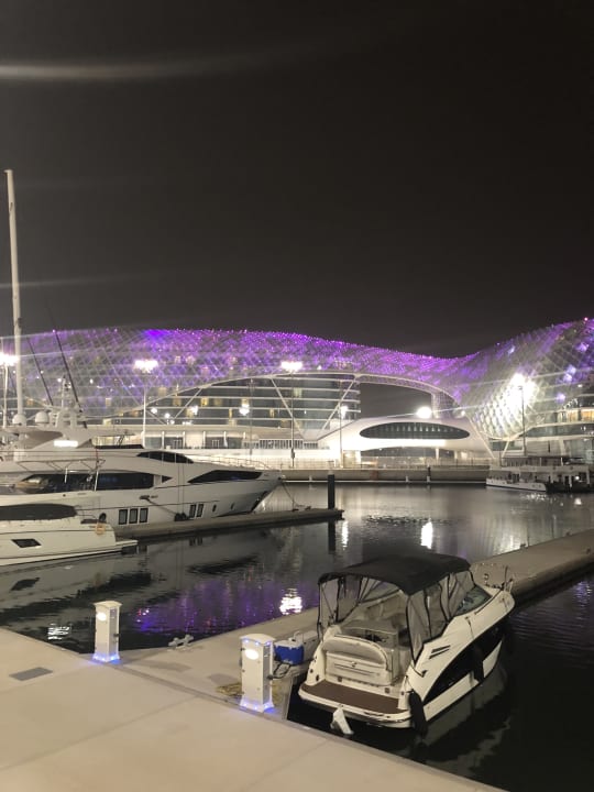 Außenansicht W Abu Dhabi - Yas Island