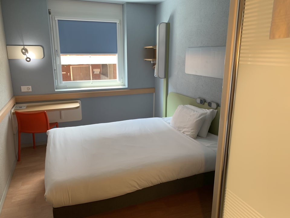 Zimmer ibis budget Zürich Airport
