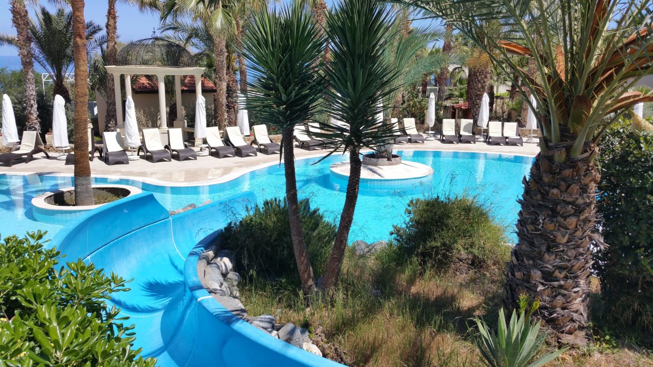 Aqua Water Slides Oscar Resort Hotel