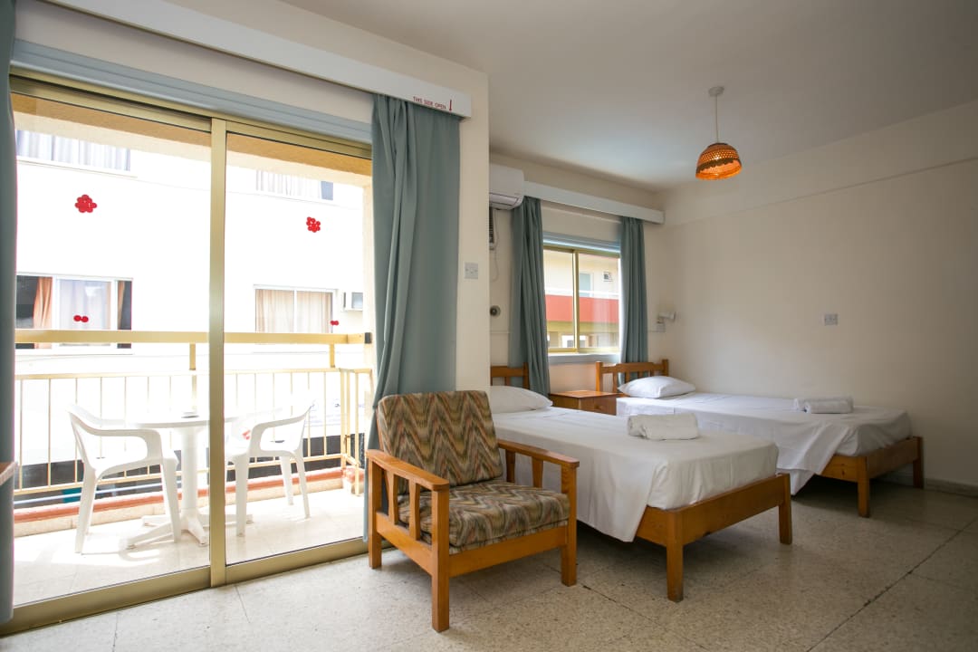 Zimmer Barbara Tourist Apartments