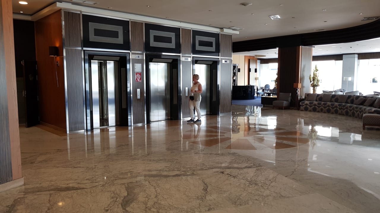 Lobby Hotel Cordoba Center